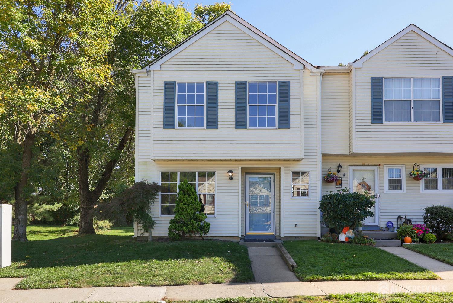 728 Darlington Dr, Old Bridge, NJ 08857