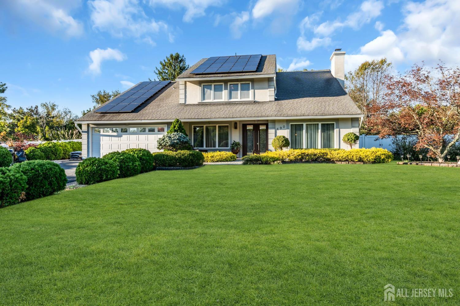 690 Elton Adelphia Rd, Freehold, NJ 07728