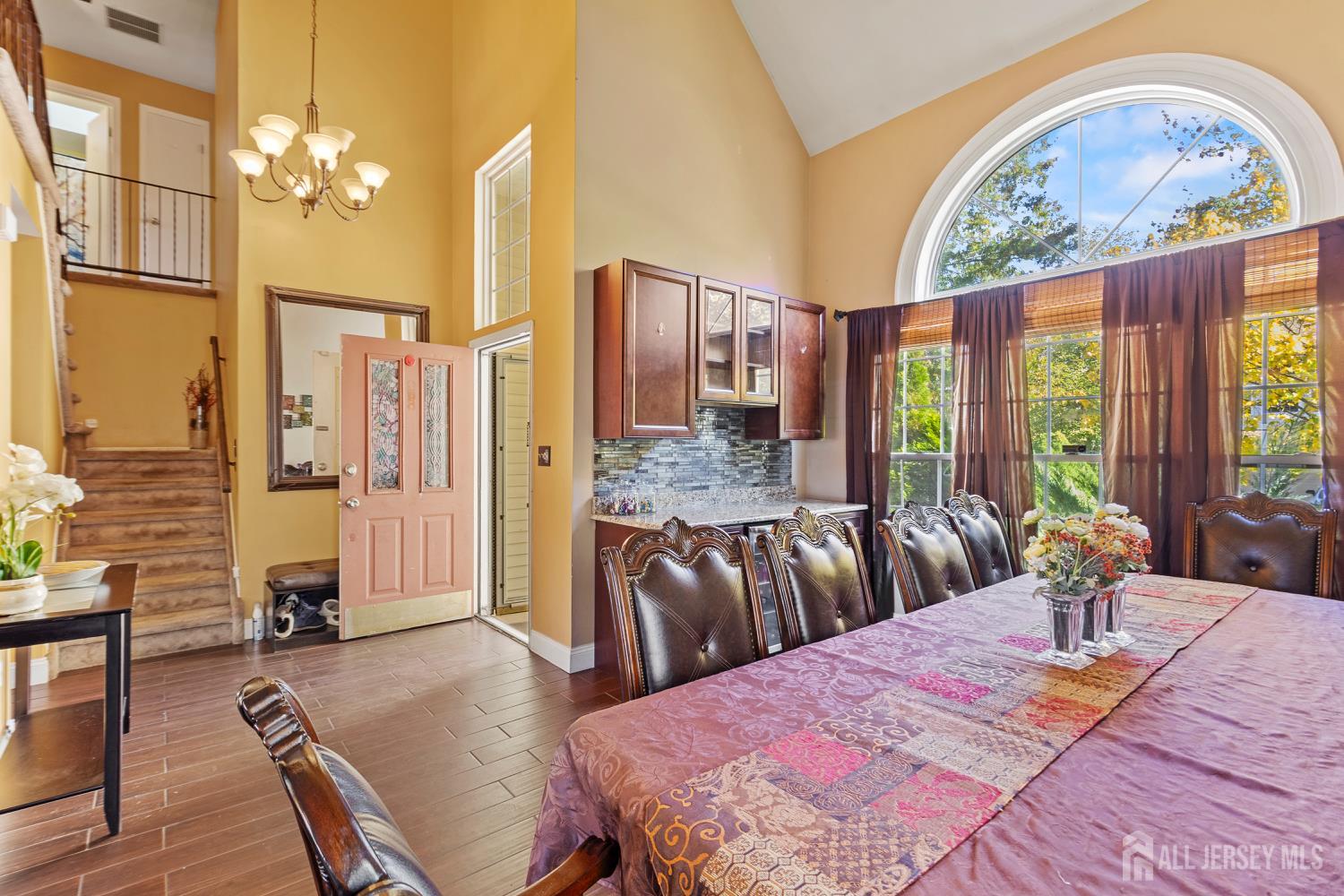 43 Pemberton Dr, Old Bridge, NJ 07747