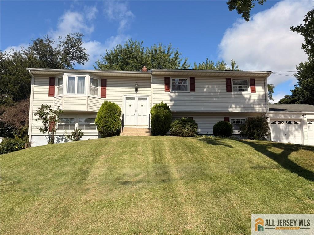 35 Wellington Rd, East Brunswick, NJ 08816 photo