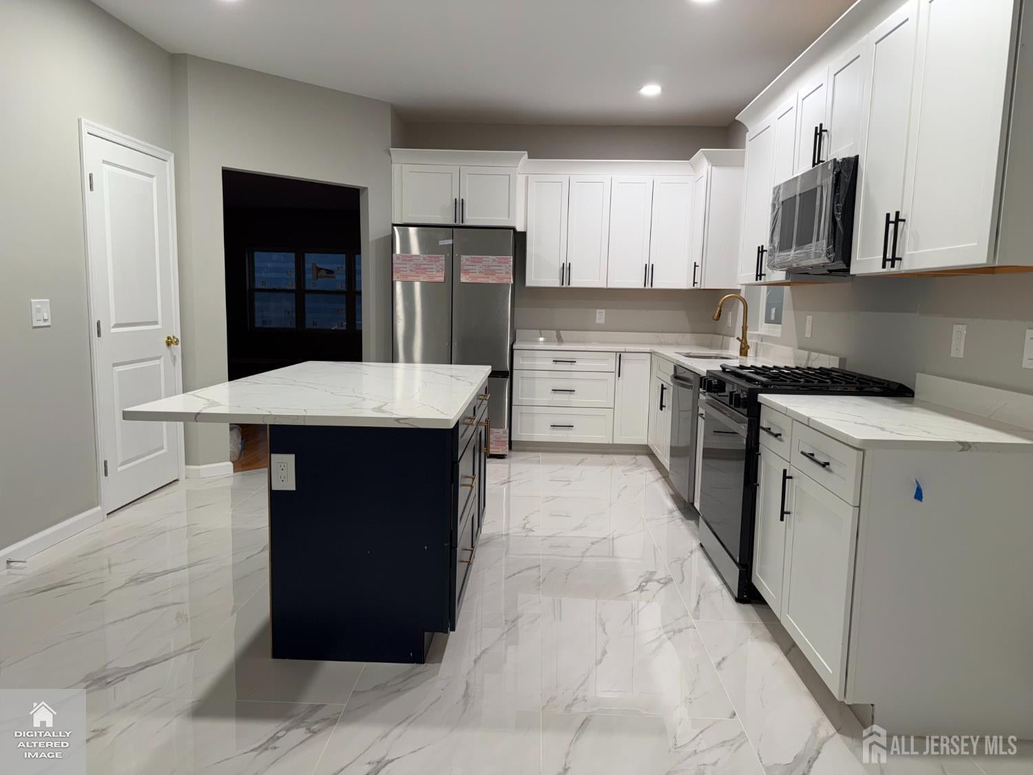 25 Fiat Ave, Iselin, NJ 08830 photo
