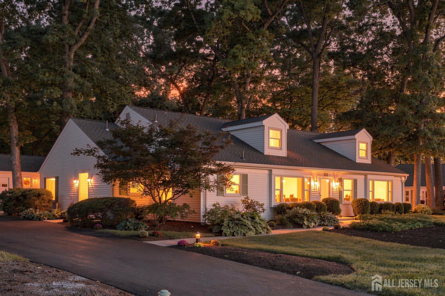 321 A Southeast Sharon Way, Monroe, NJ 08831