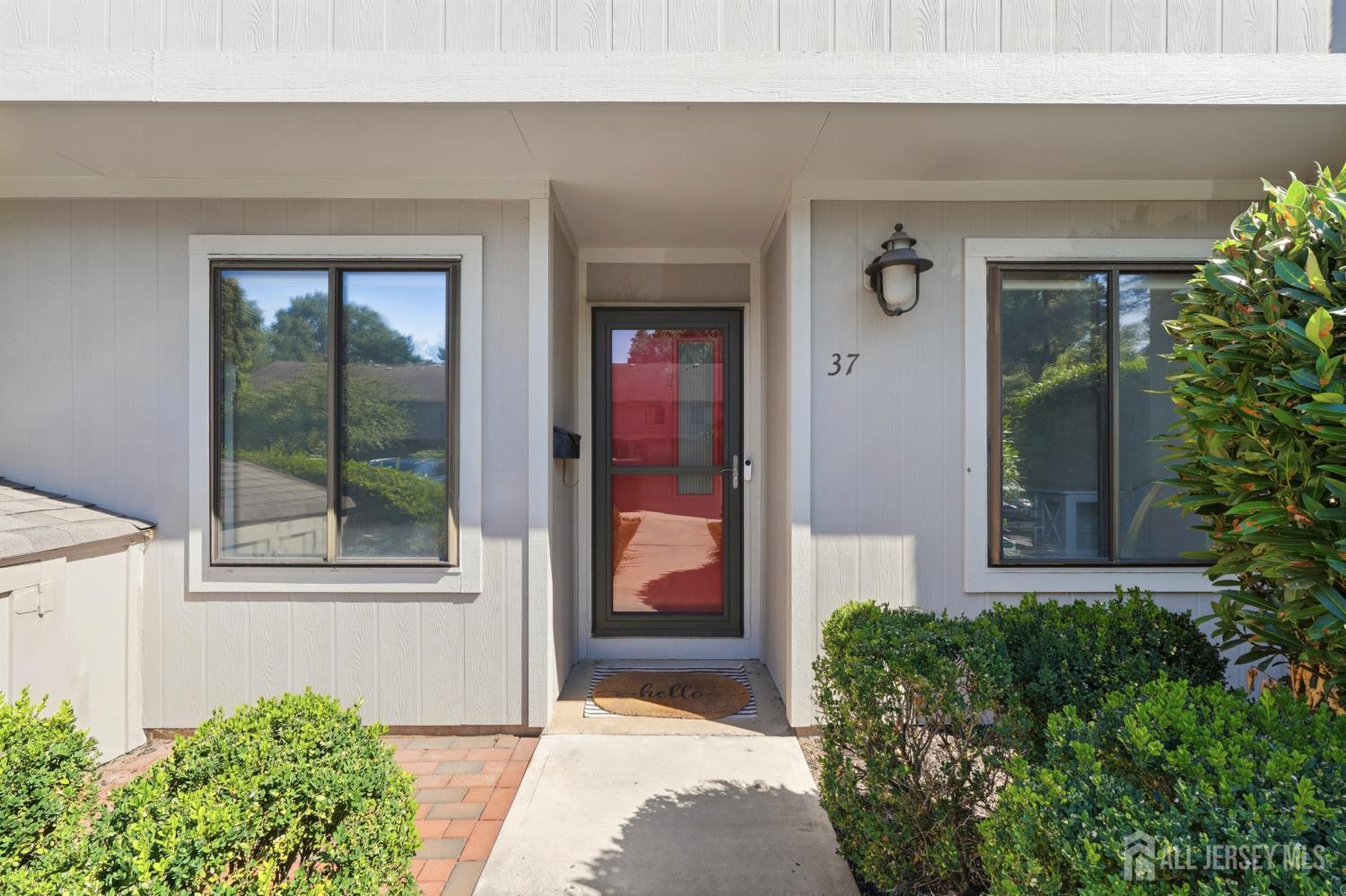 37 Irongate, Metuchen, NJ 08840 photo