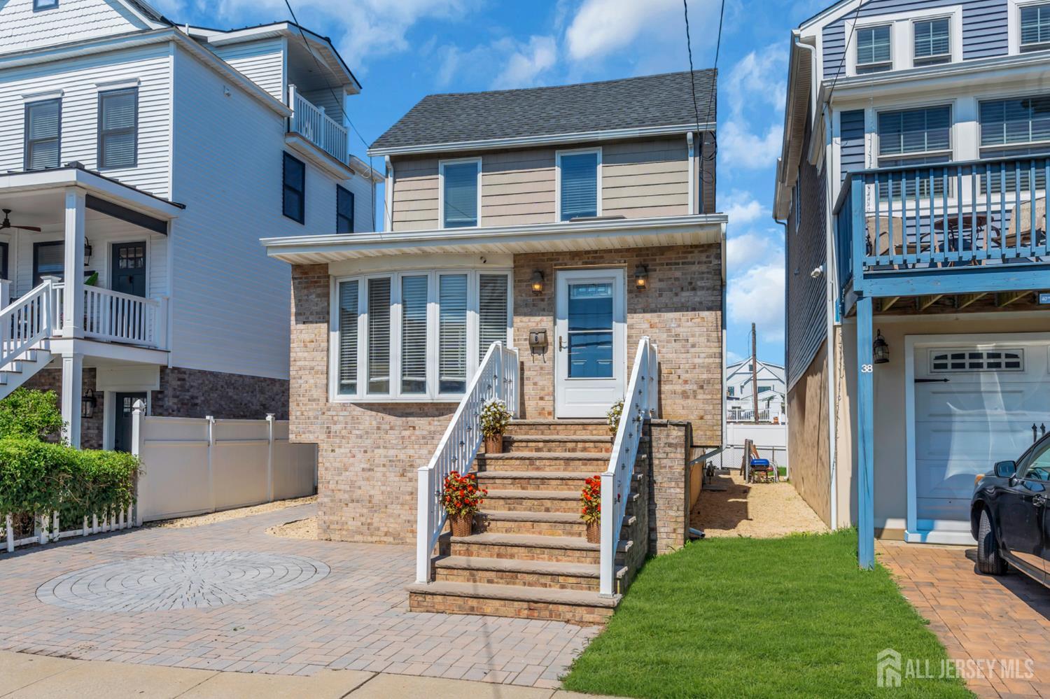 40 Miller St, Highlands, NJ 07732