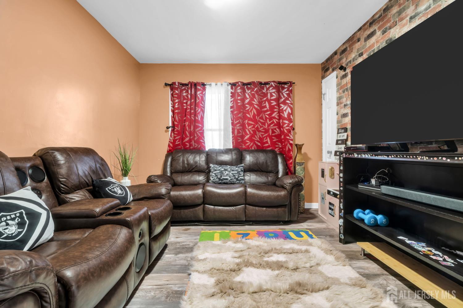 174 Suydam St, New Brunswick, NJ 08901 photo