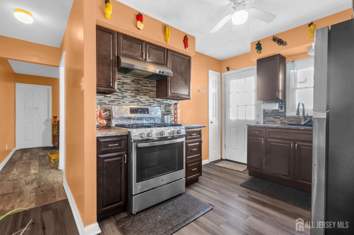 174 Suydam St, New Brunswick, NJ 08901 photo