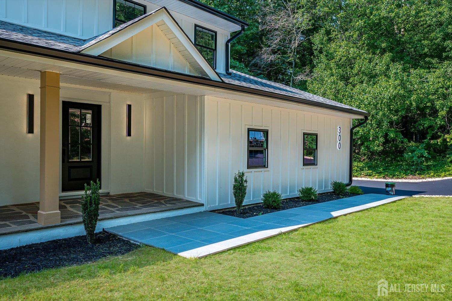 300 E Chestnut Ave, Metuchen, NJ 08840 photo
