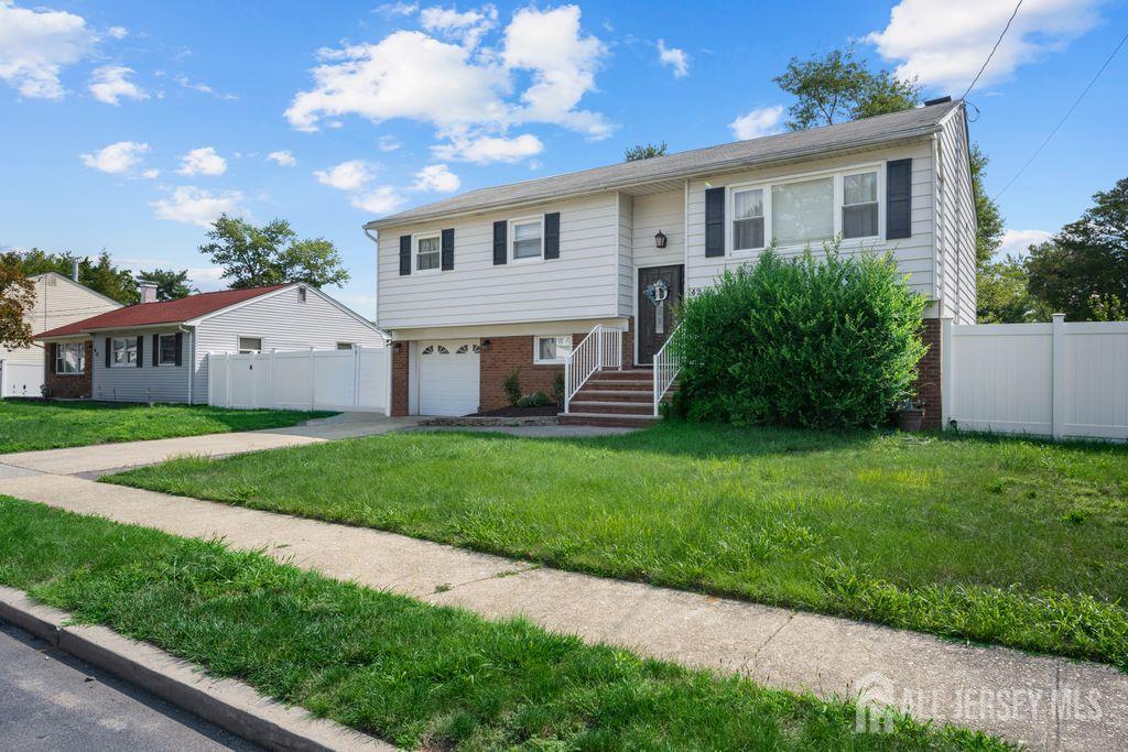 42 Shirley Blvd, Old Bridge, NJ 08857