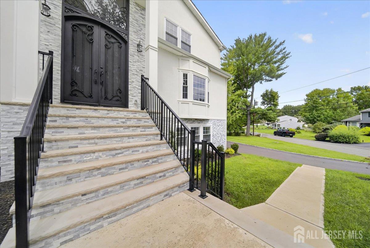 22 Mary Ellen Dr, Edison, NJ 08820 photo