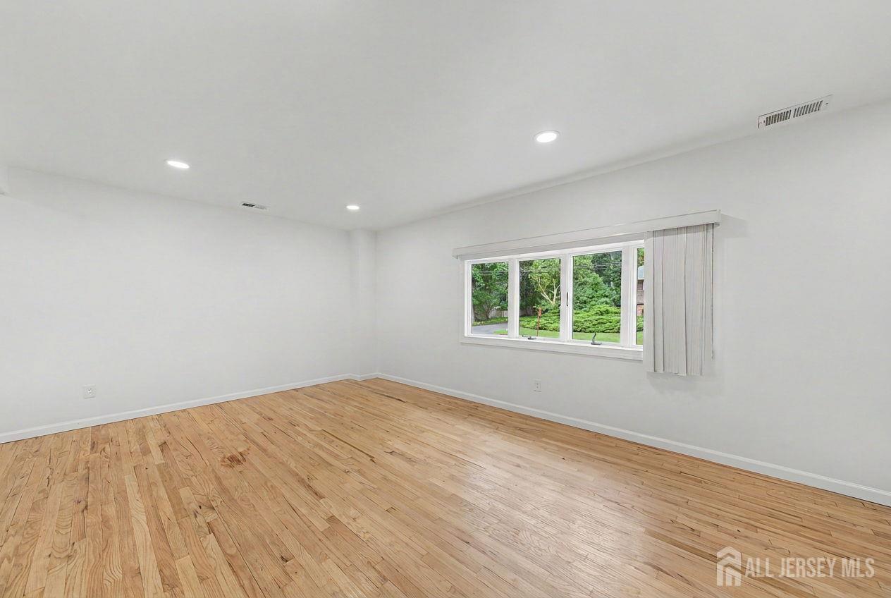 41 Montclair Ave, Edison, NJ 08820 photo