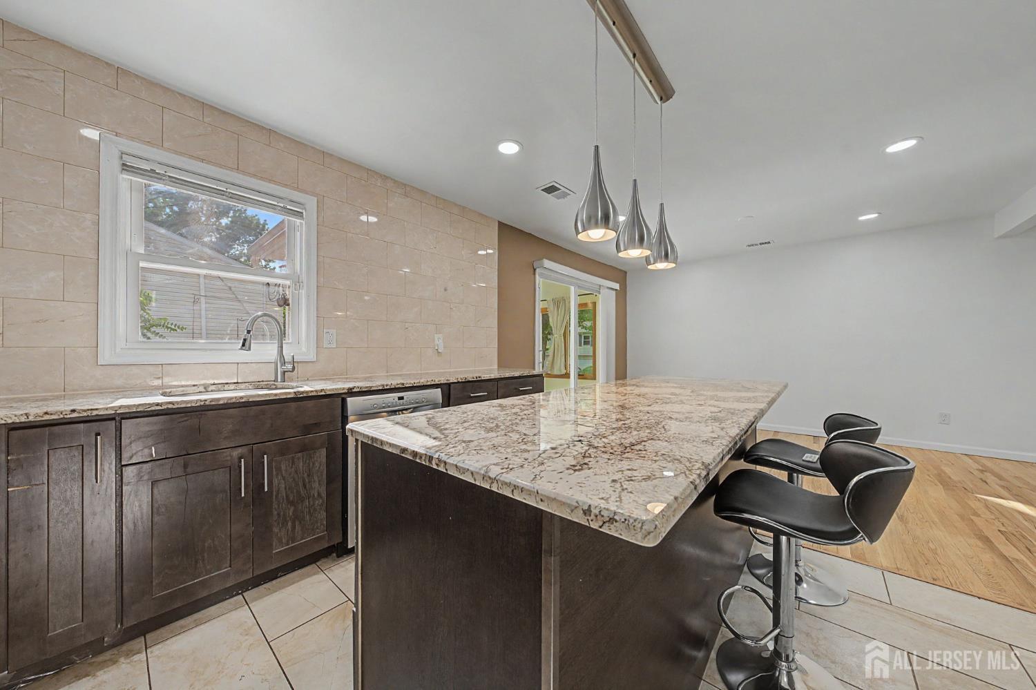 41 Montclair Ave, Edison, NJ 08820 photo