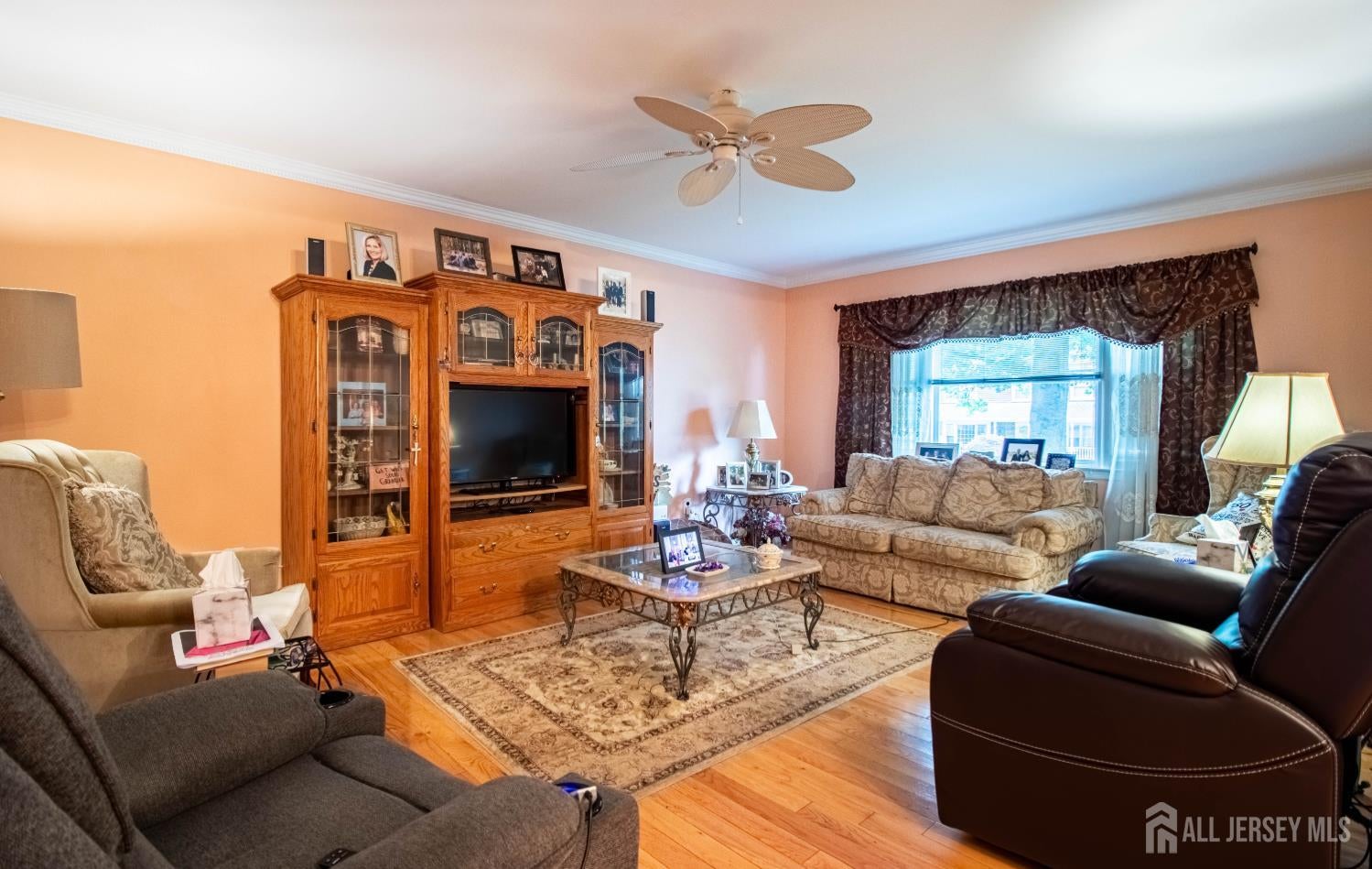 221 Brook Dr, Milltown, NJ 08850 photo