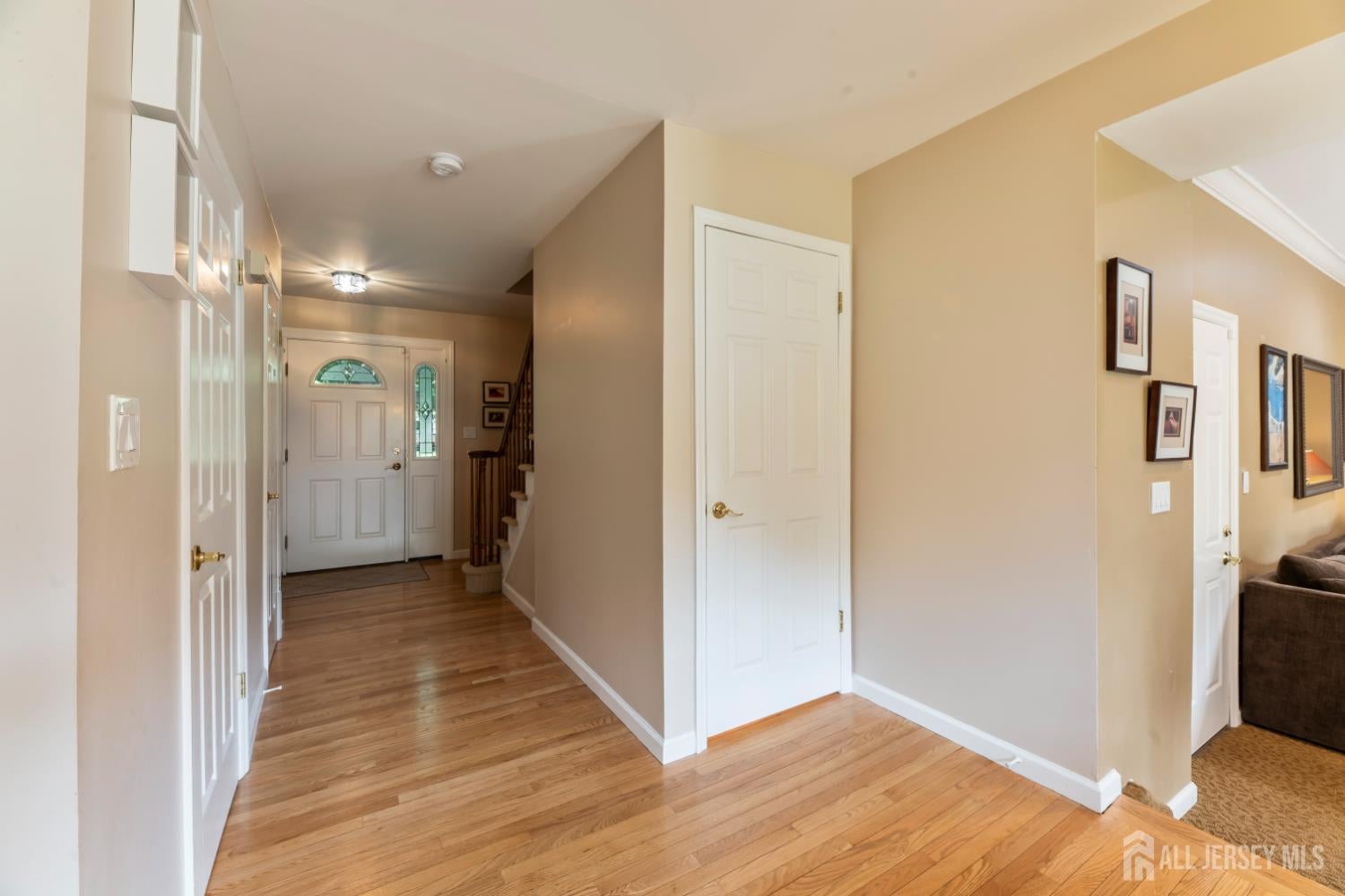 9 Van Arsdale Ct, East Brunswick, NJ 08816 photo