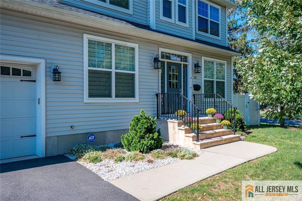 23 Dalton Pl, Edison, NJ 08817 photo