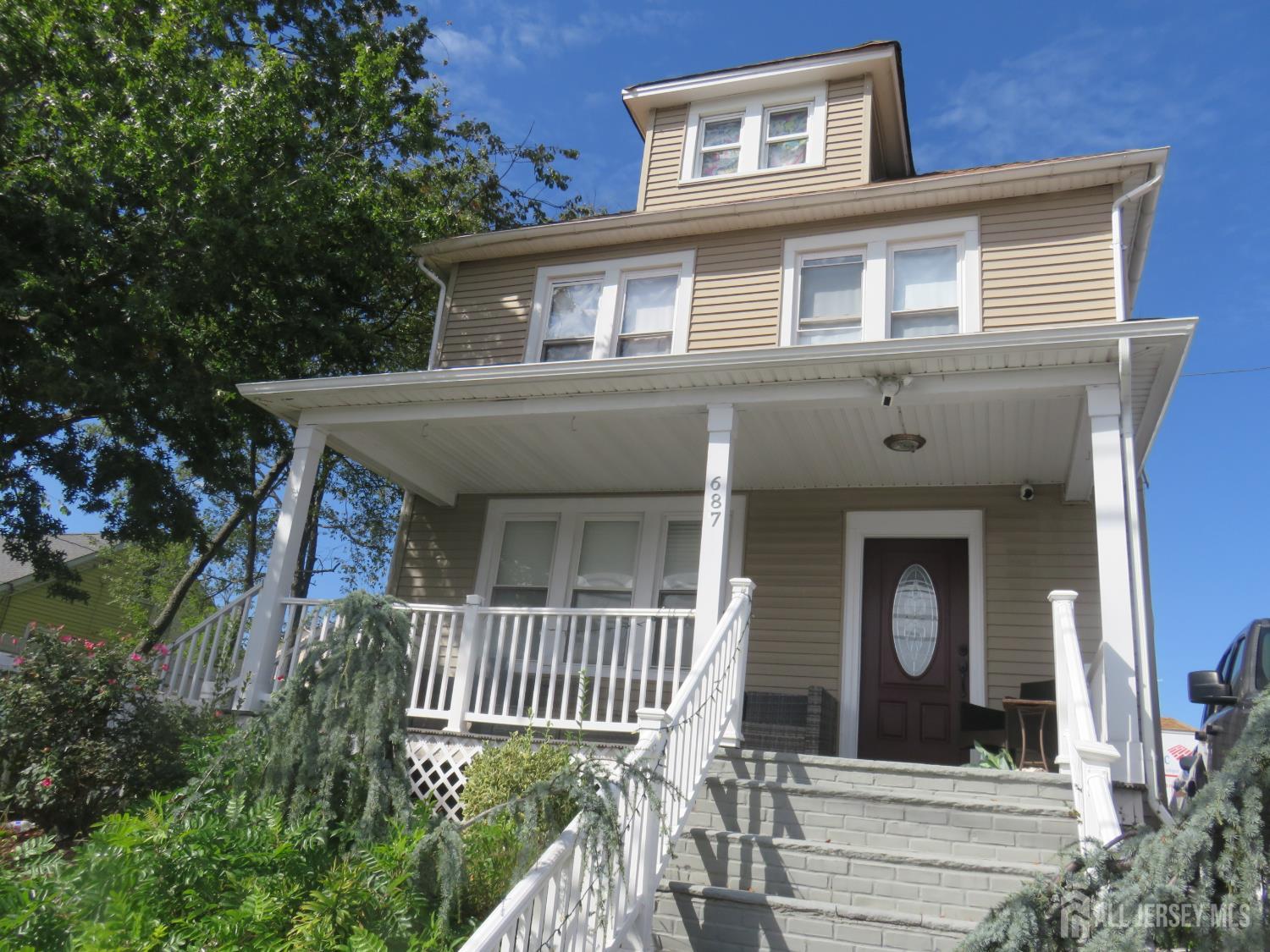 687 Somerset St, Franklin Twsp, NJ 08873 photo