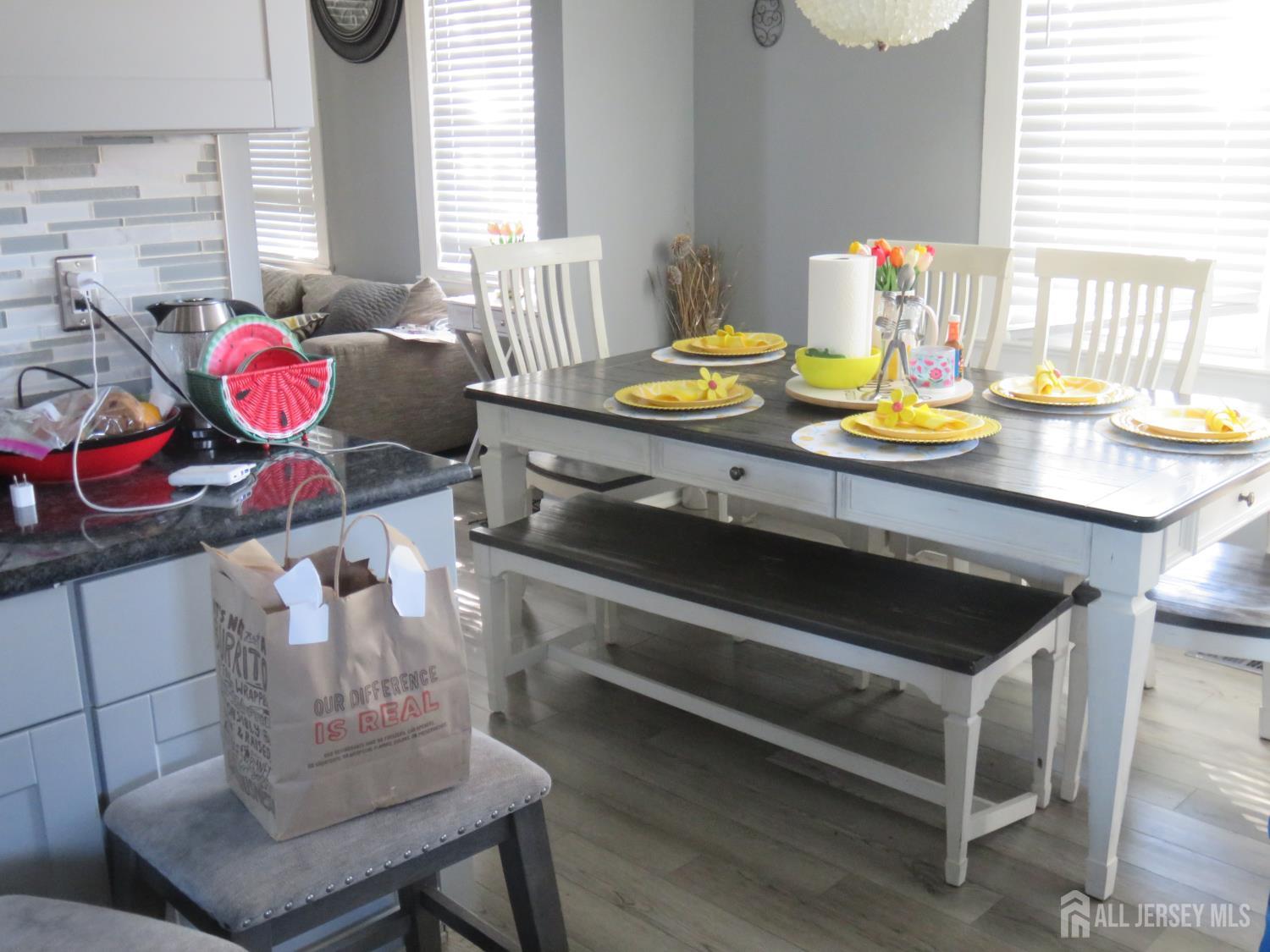 687 Somerset St, Franklin Twsp, NJ 08873 photo