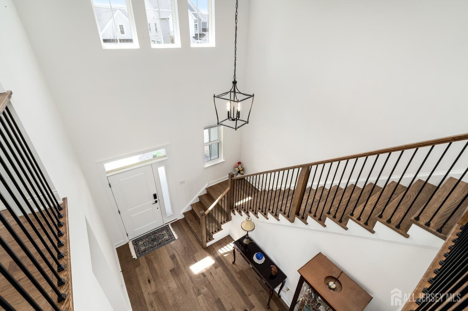 2 Evelyn Ct, Cranbury, NJ 08512 photo
