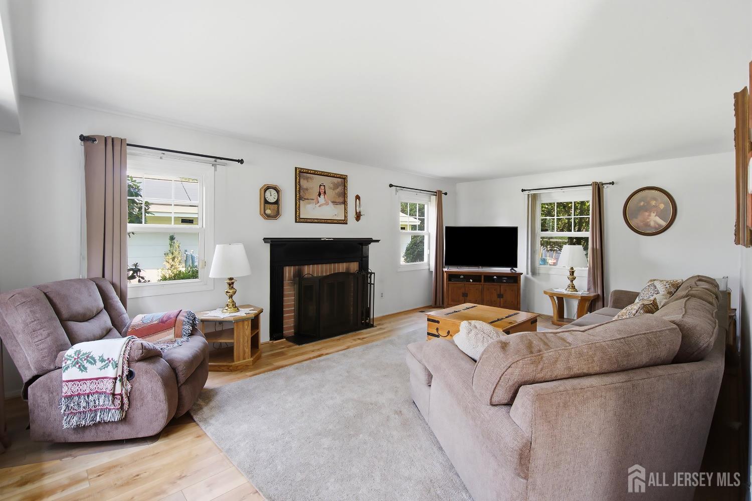 13 Abbott Rd, Franklin, NJ 08873 photo