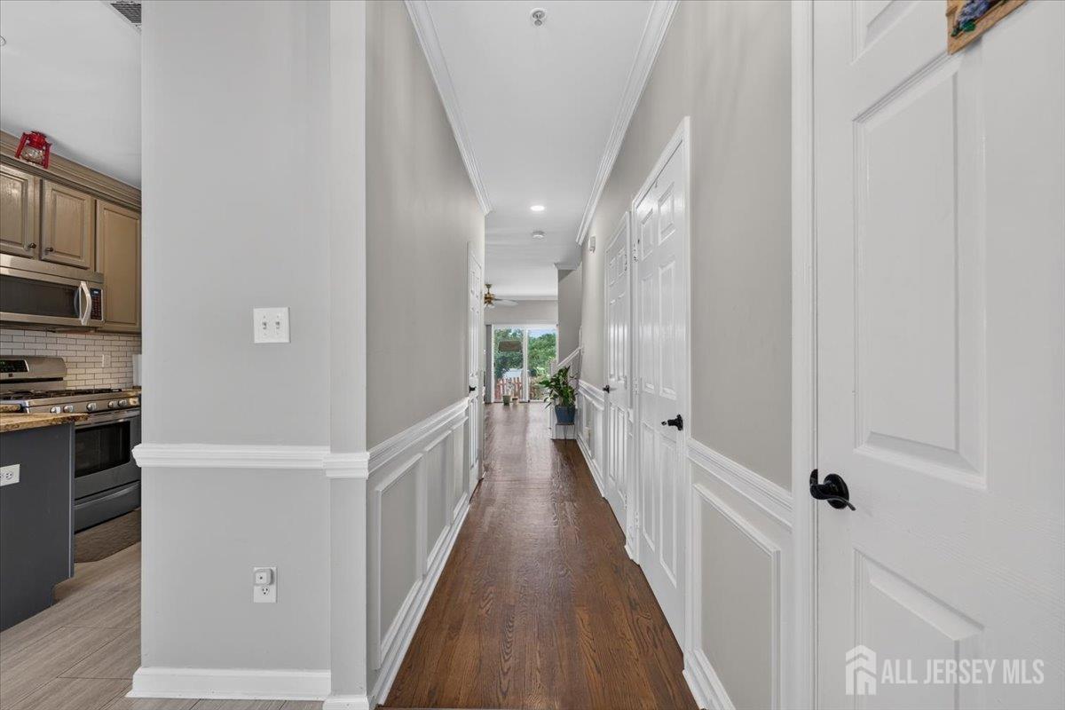 1008 Blossom Cir, North Brunswick, NJ 08810 photo