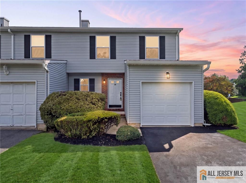 18 Spruce St, Jamesburg, NJ 08831