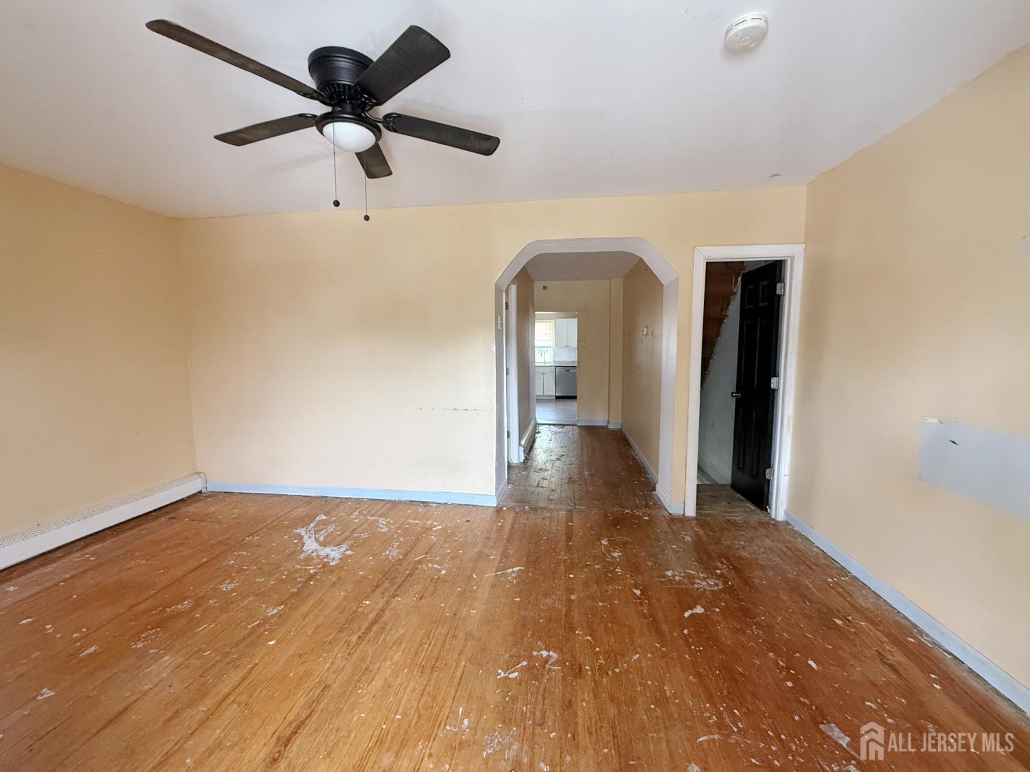 493 Miller St, Perth Amboy, NJ 08861 photo