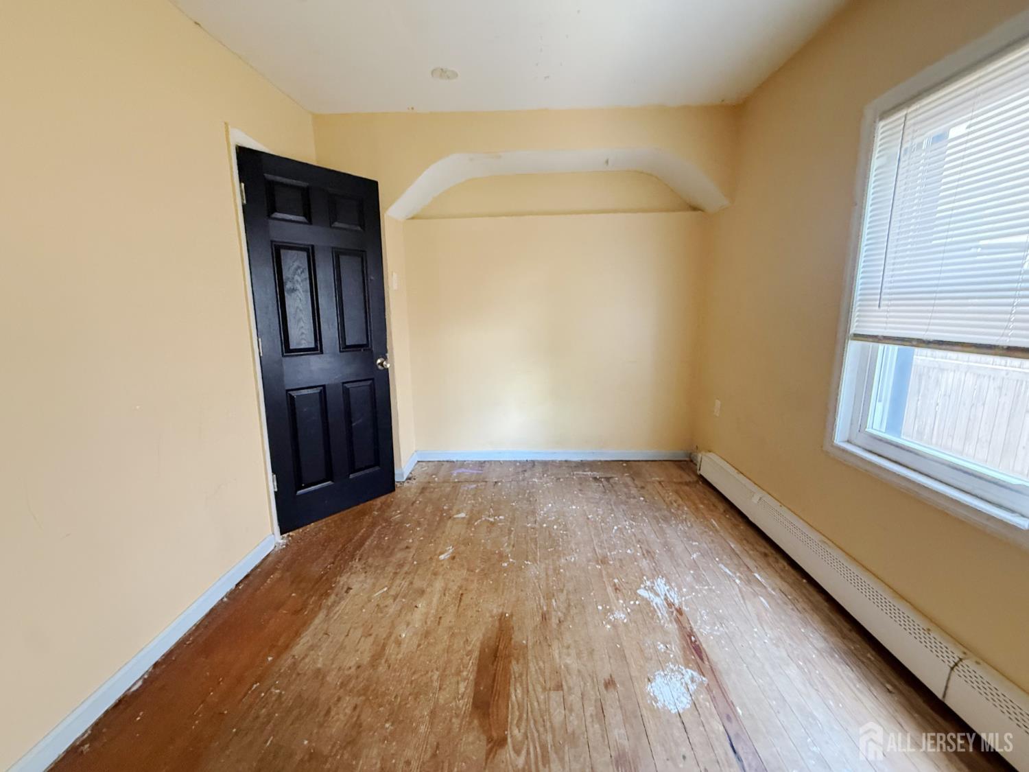 493 Miller St, Perth Amboy, NJ 08861 photo