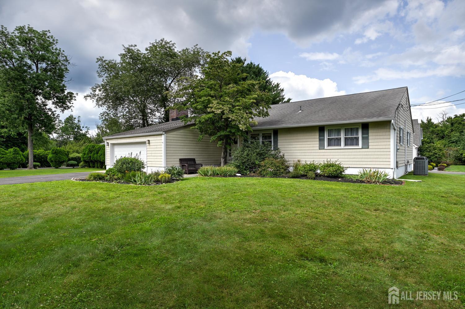 29 1st, Franklin, NJ 08873 photo