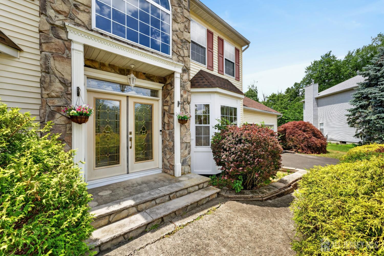 10 Whispering Pines Way, Piscataway, NJ 08854 photo