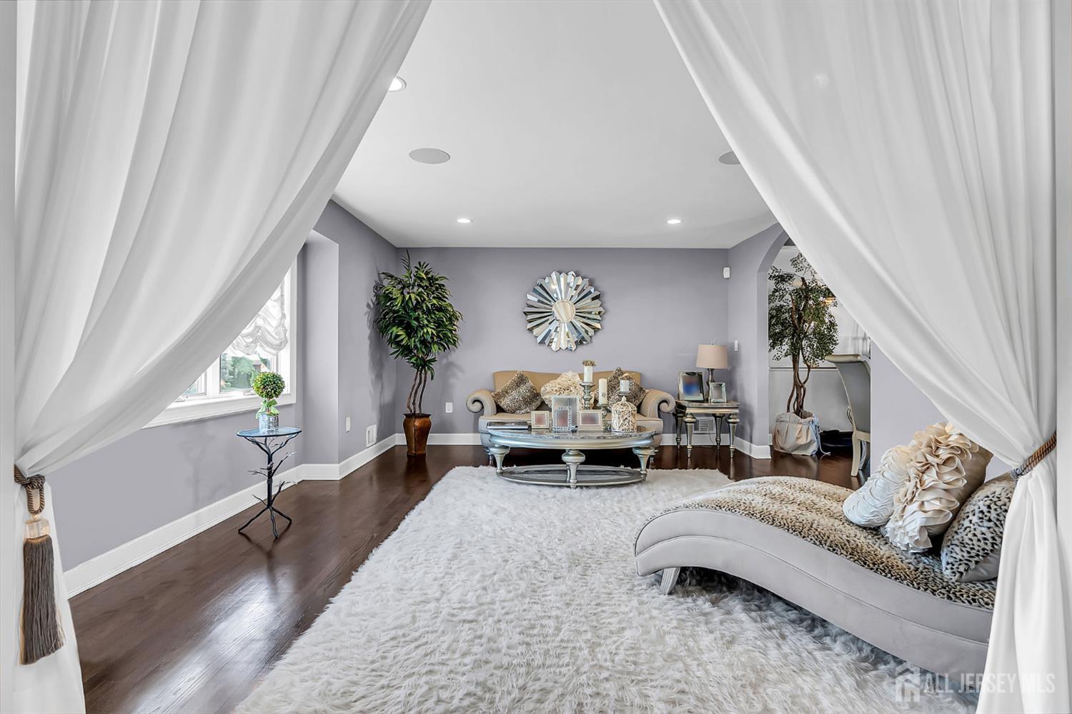 9 Zaleski Dr, Sayreville, NJ 08872 photo
