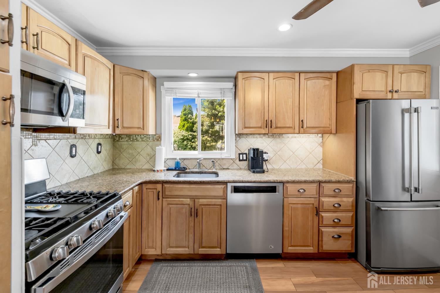 17 Carter Pl, Sayreville, NJ 08859 photo