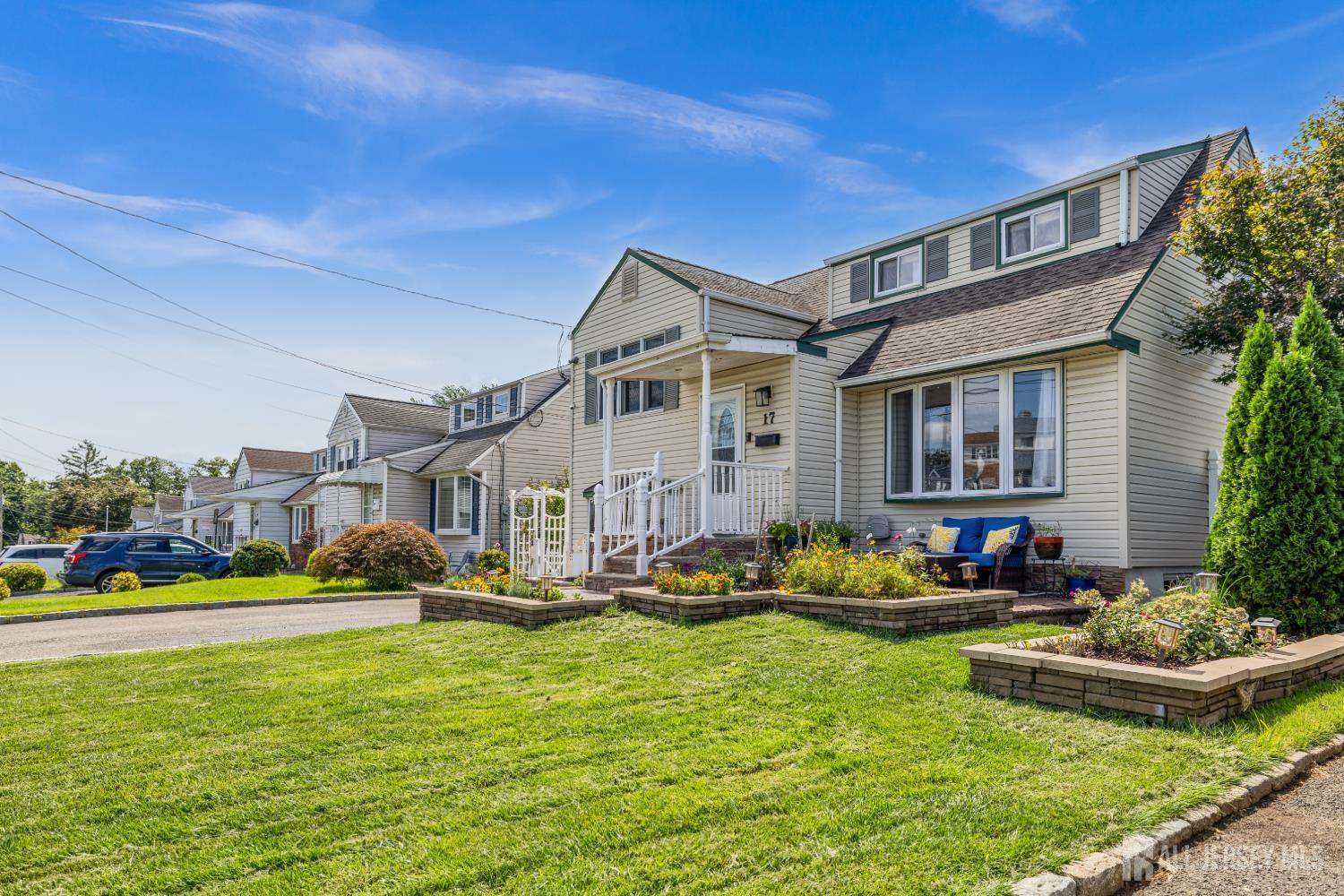 17 Carter Pl, Sayreville, NJ 08859 photo
