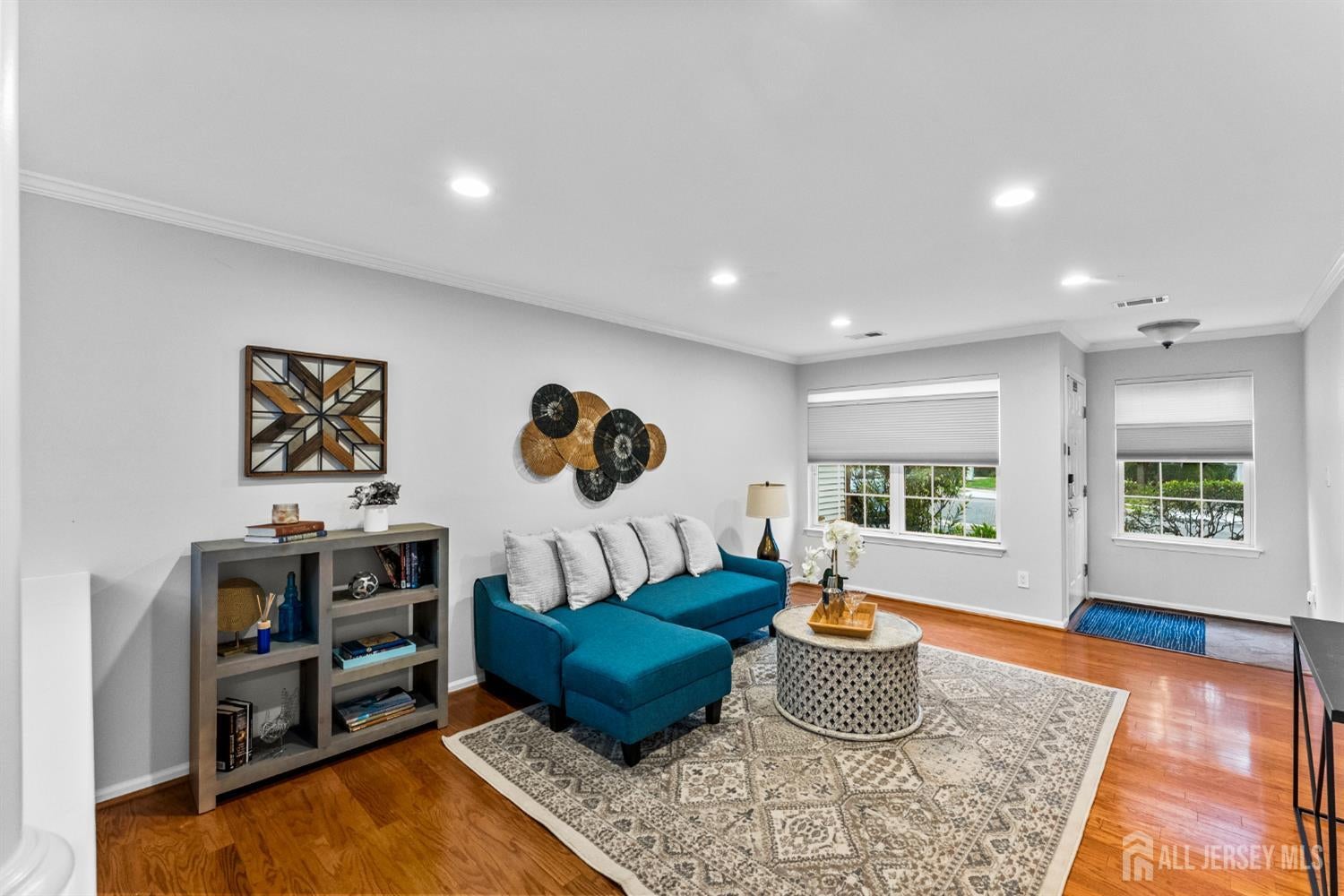 6 Windsong Cir, East Brunswick, NJ 08816 photo
