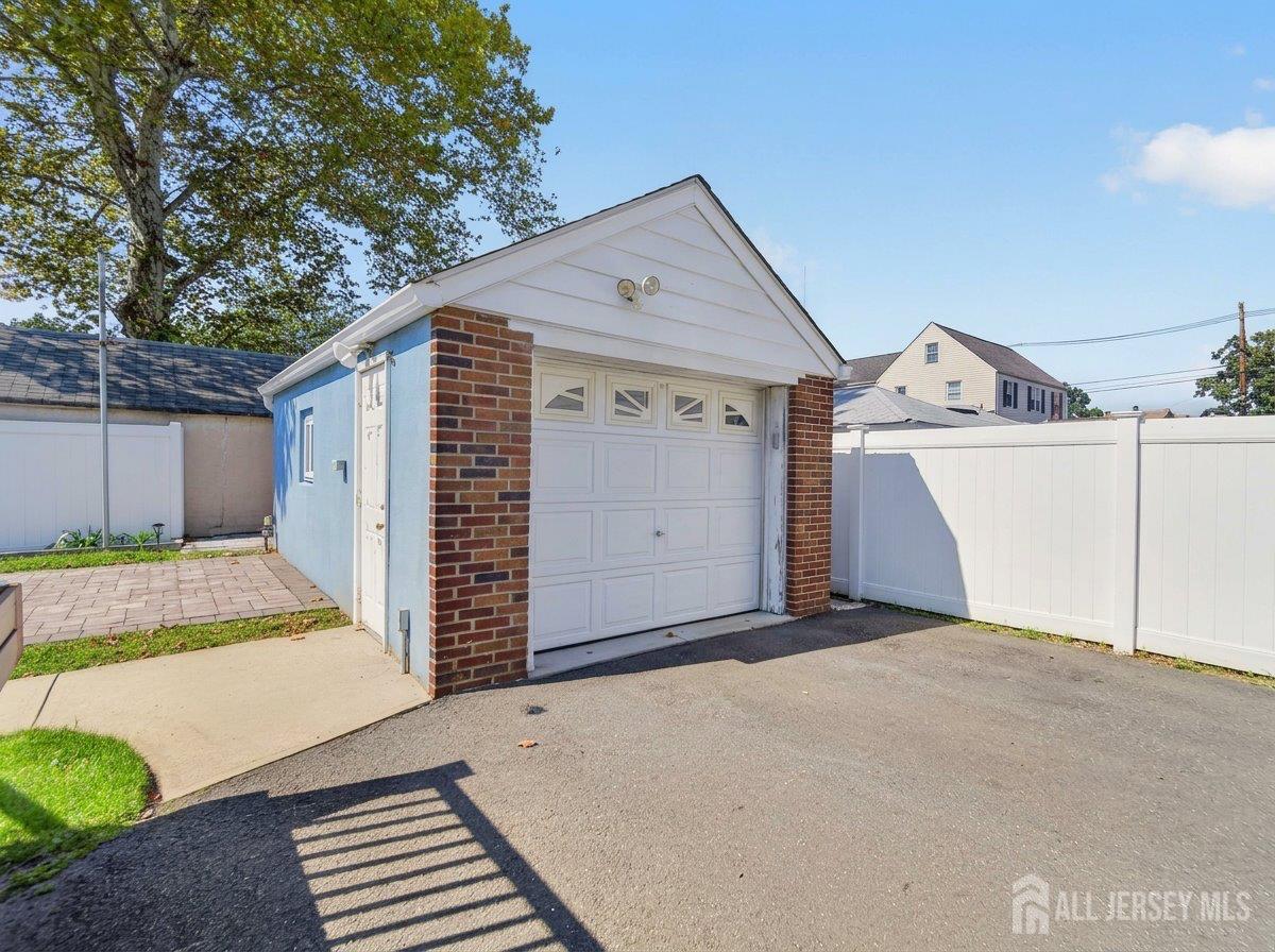 173 Liberty St, Fords, NJ 08863 photo