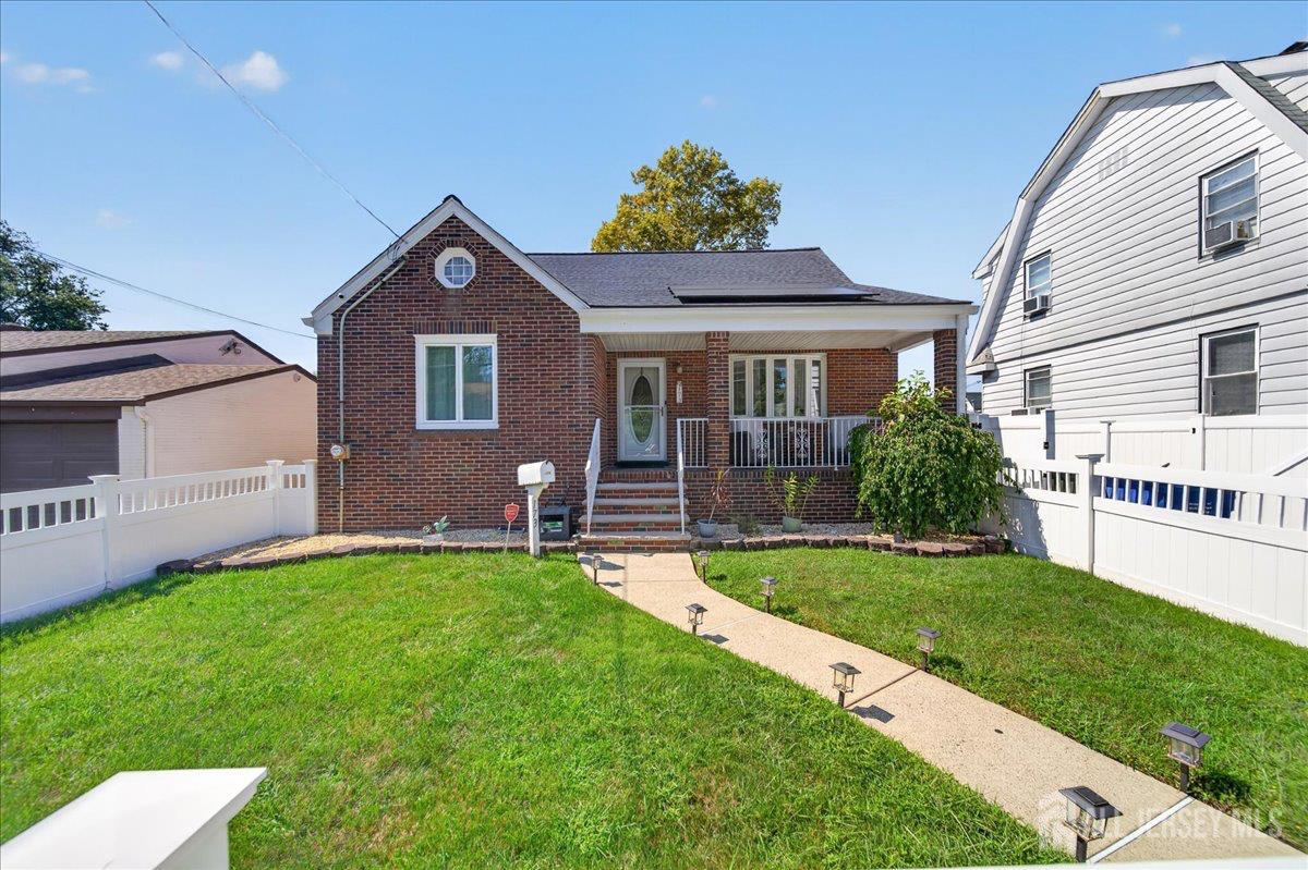 173 Liberty St, Fords, NJ 08863