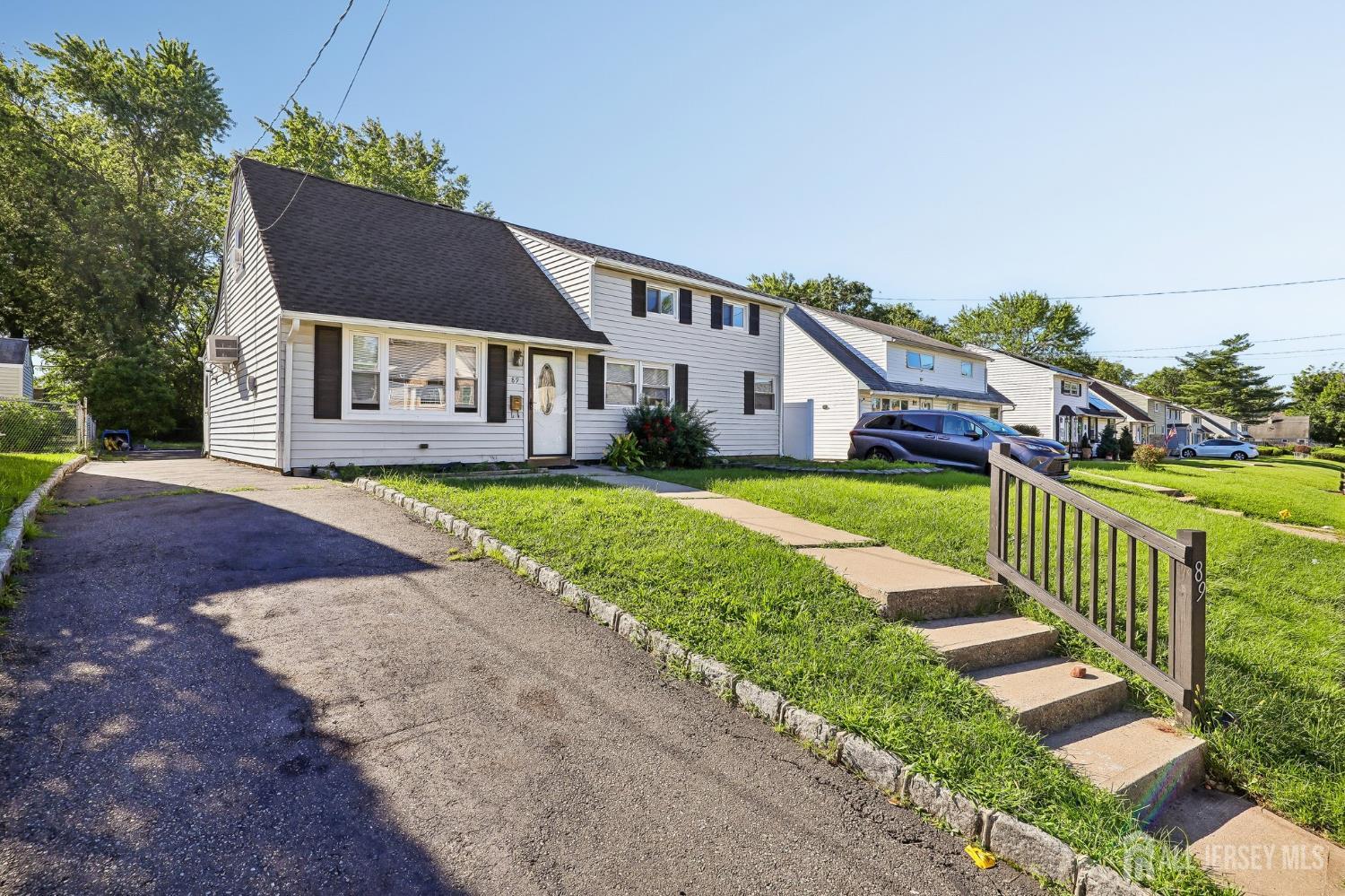 89 Home Park Ave, Iselin, NJ 08830 photo