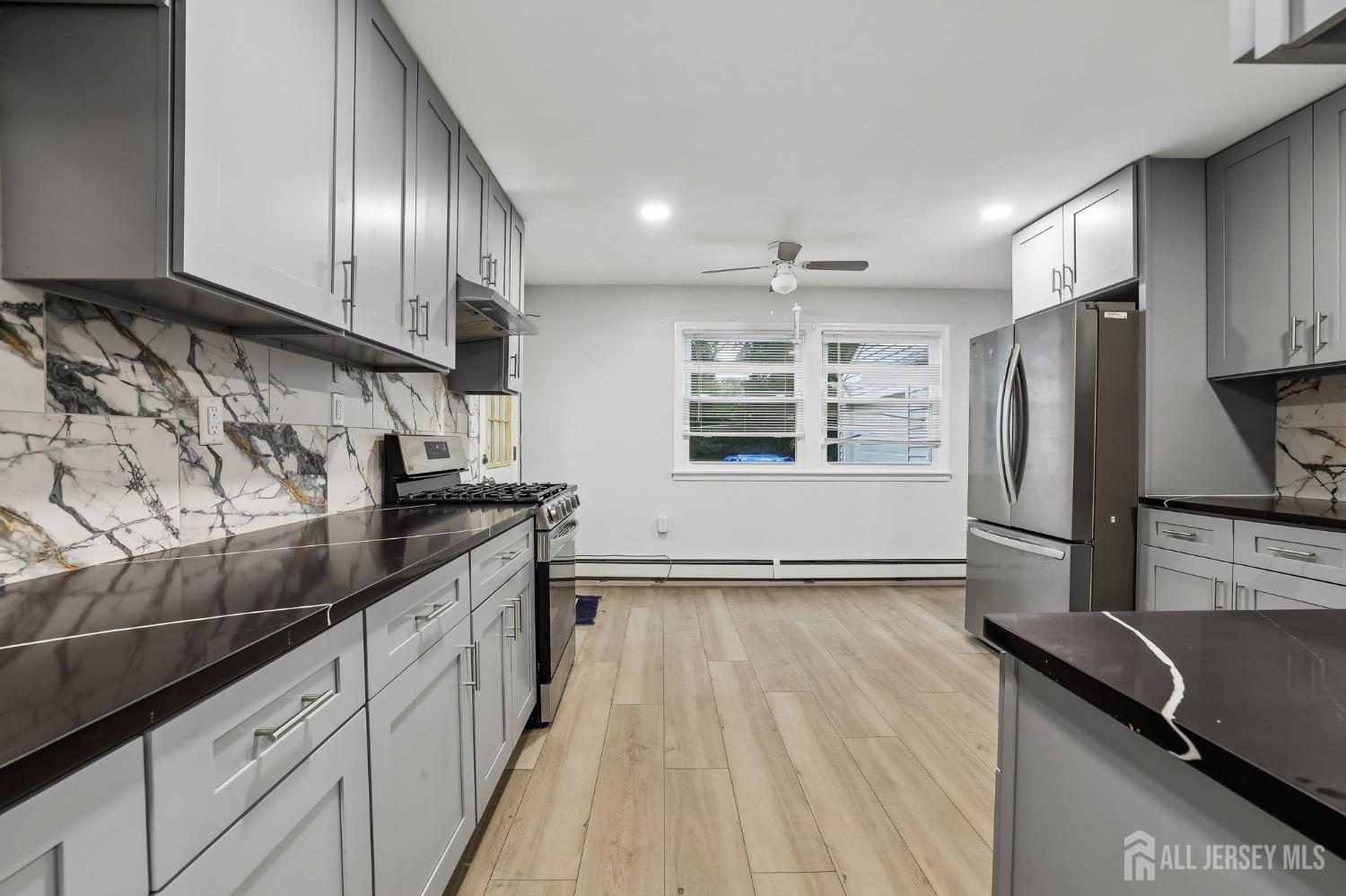 89 Home Park Ave, Iselin, NJ 08830 photo