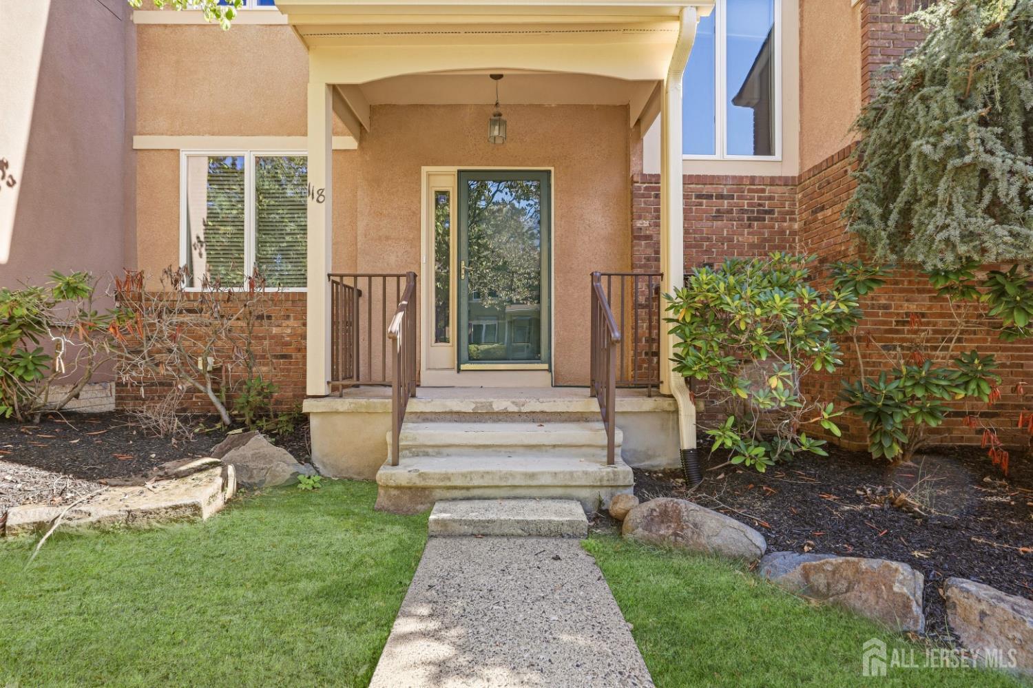 118 Kingsland Cir, North Brunswick, NJ 08852 photo