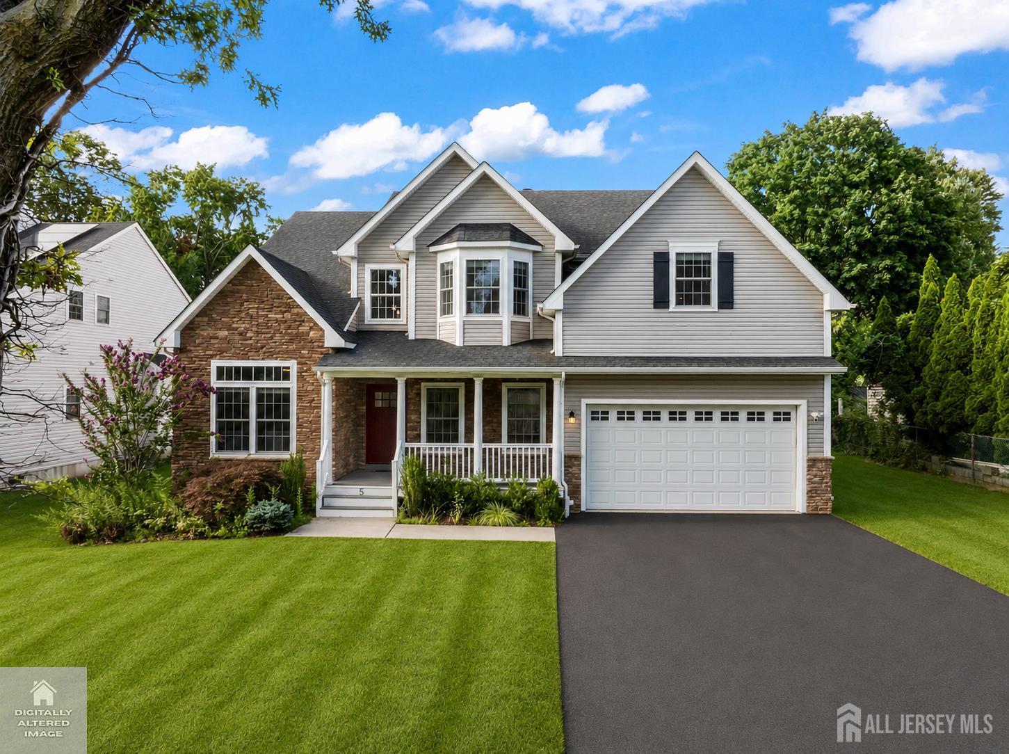 5 Devoes Ln, East Brunswick, NJ 08816
