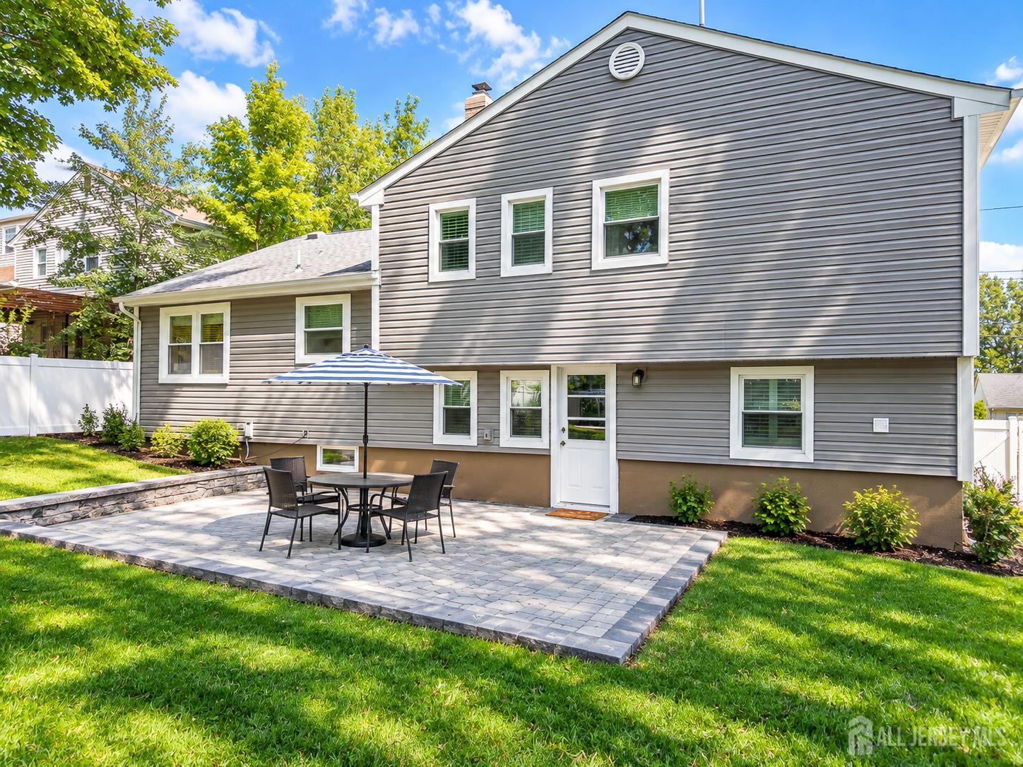 35 Bender Dr, Clifton, NJ 07013 photo