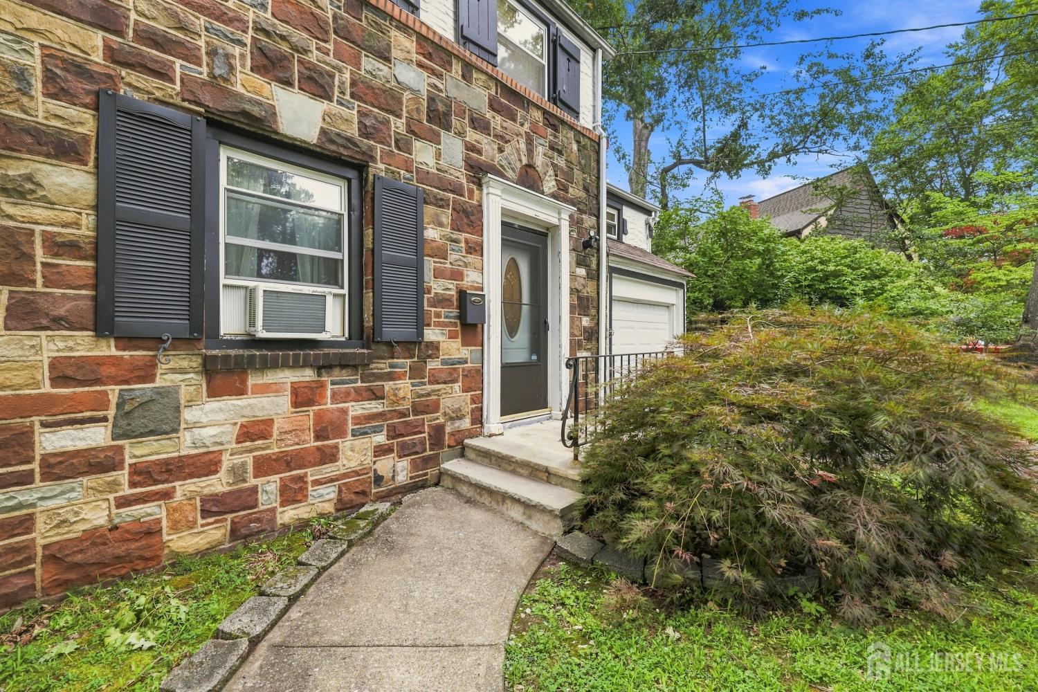 928 Beechwood Ct, Plainfield, NJ 07060 photo