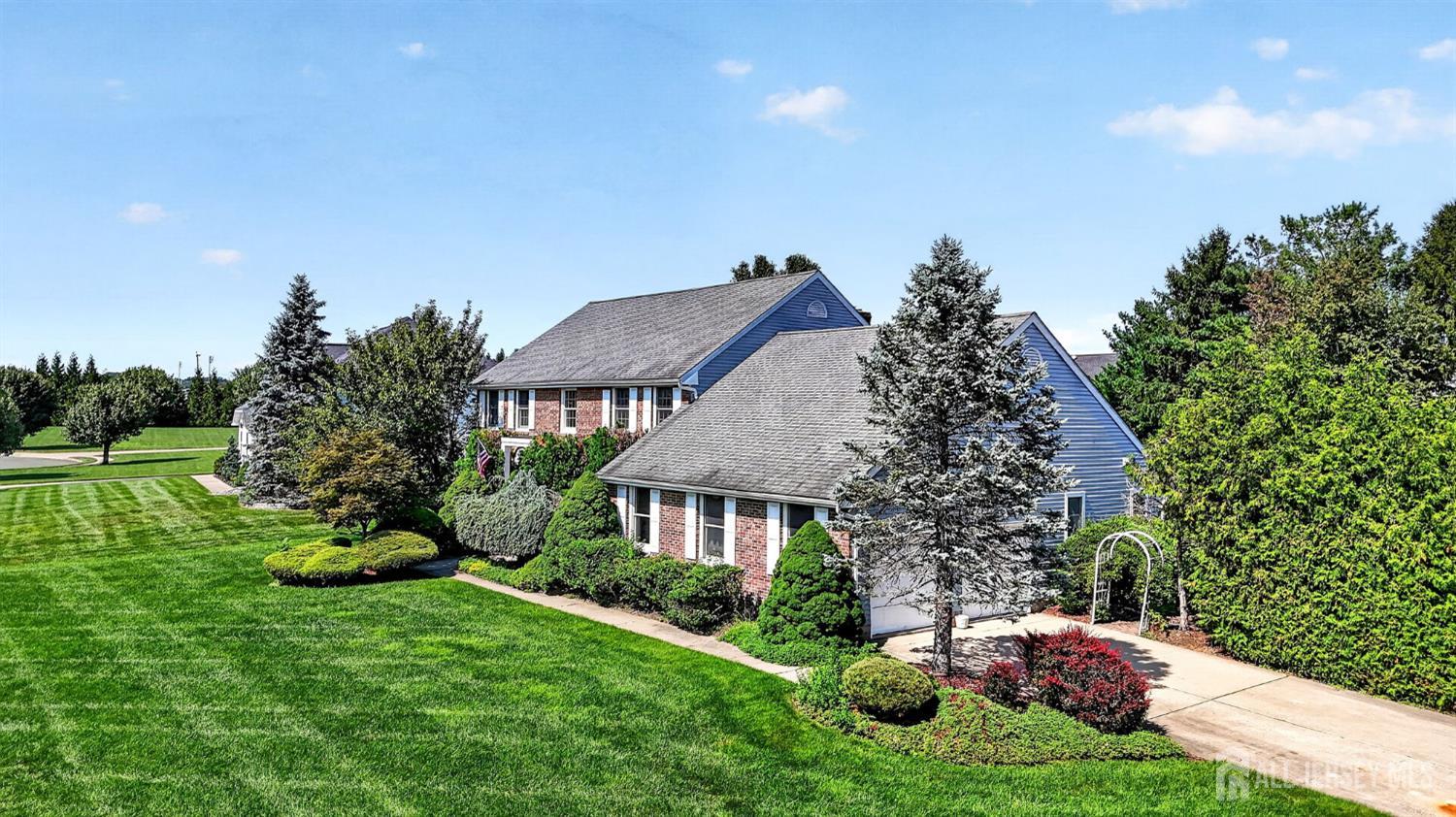 46 Waverly Pl, North Brunswick, NJ 08852