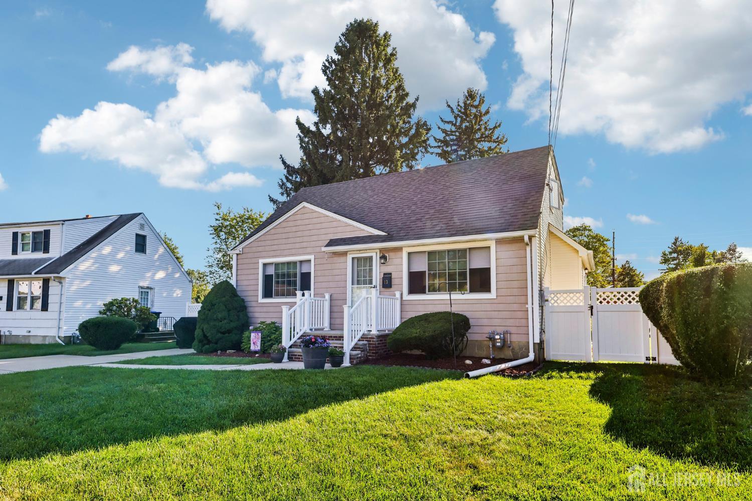 13 Highview Rd, East Brunswick, NJ 08816