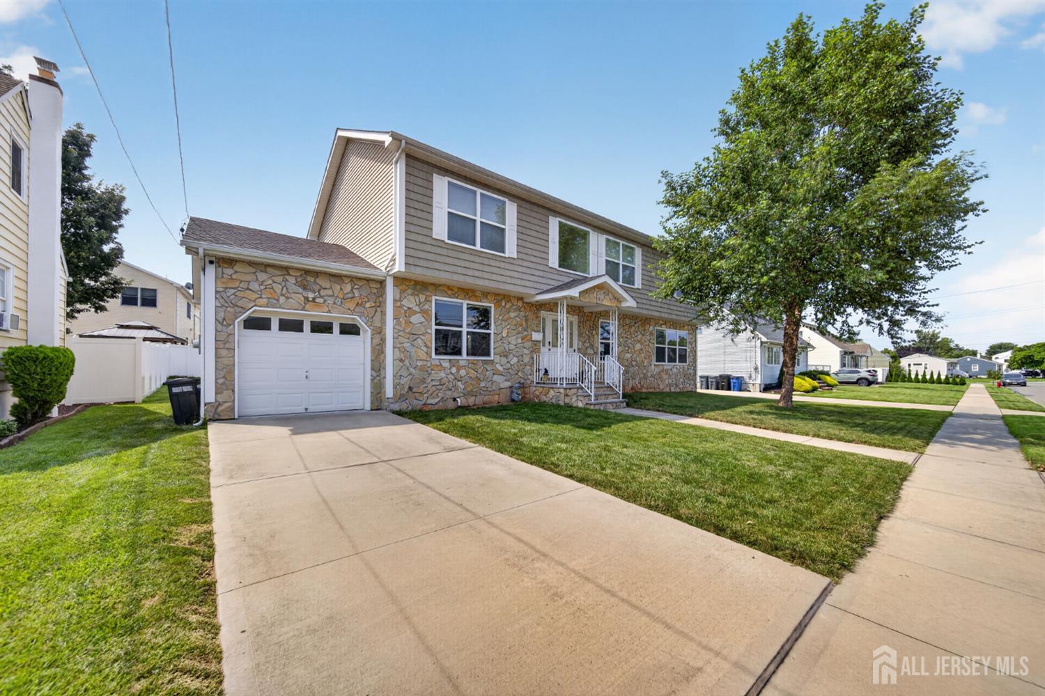 9 Skitka Ave, Carteret, NJ 07008 photo