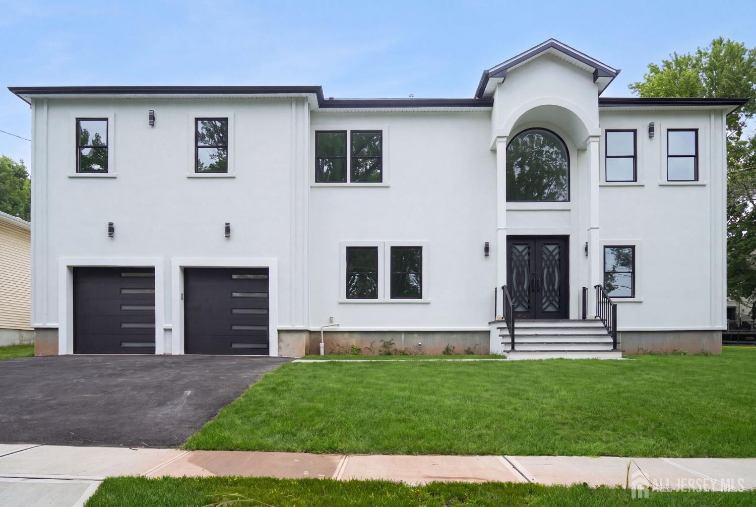 20 Milton Ave, Edison, NJ 08820