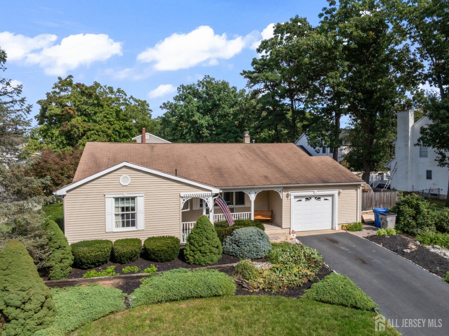 7 Rosewood Ln, Monroe, NJ 08831 photo