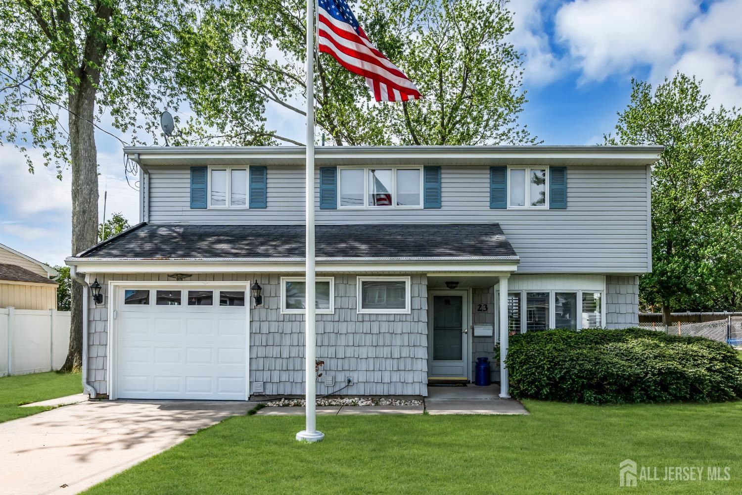 23 Albert Dr, Old Bridge, NJ 08857