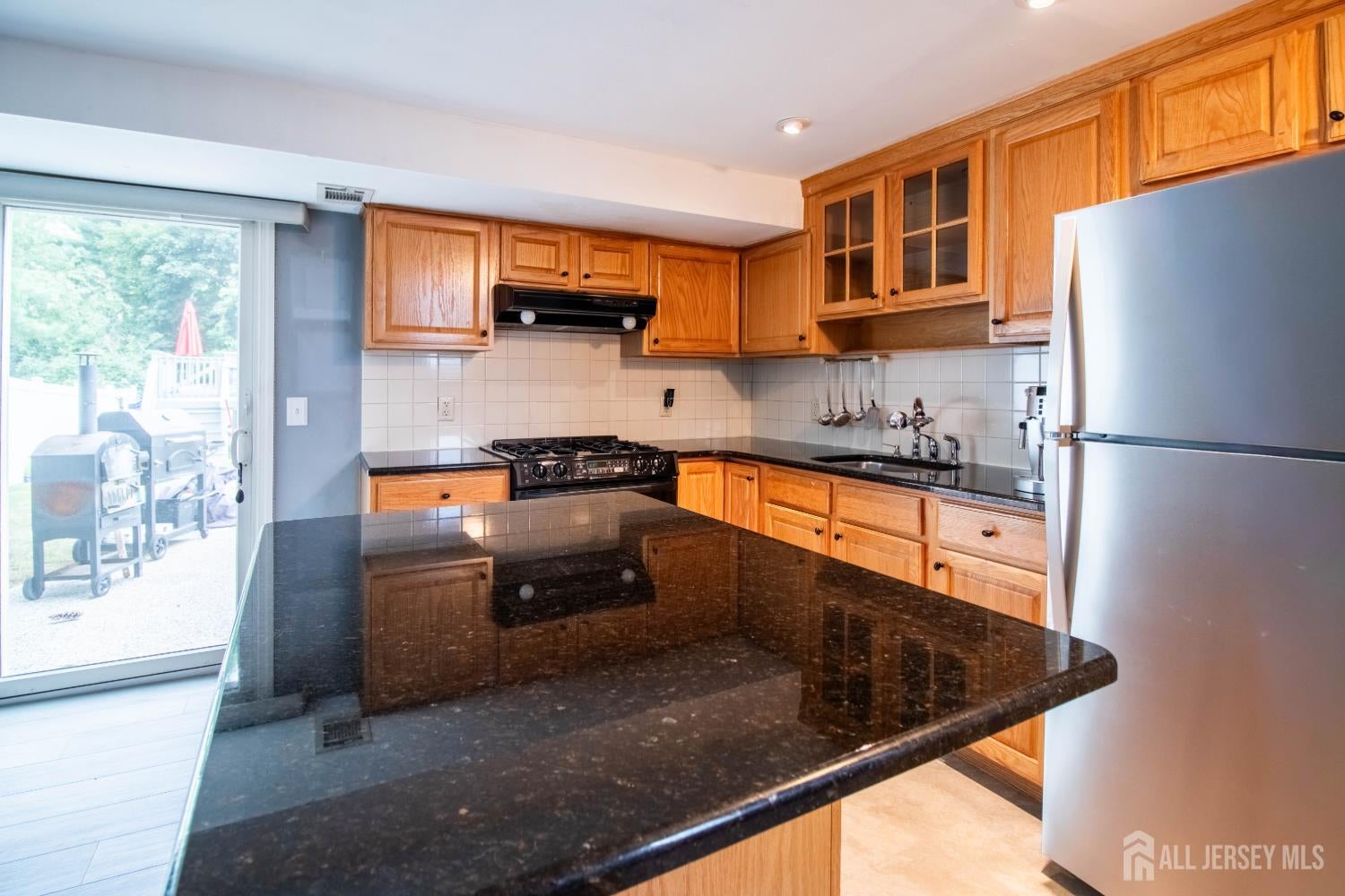 29 Tompkins Rd, East Brunswick, NJ 08816 photo