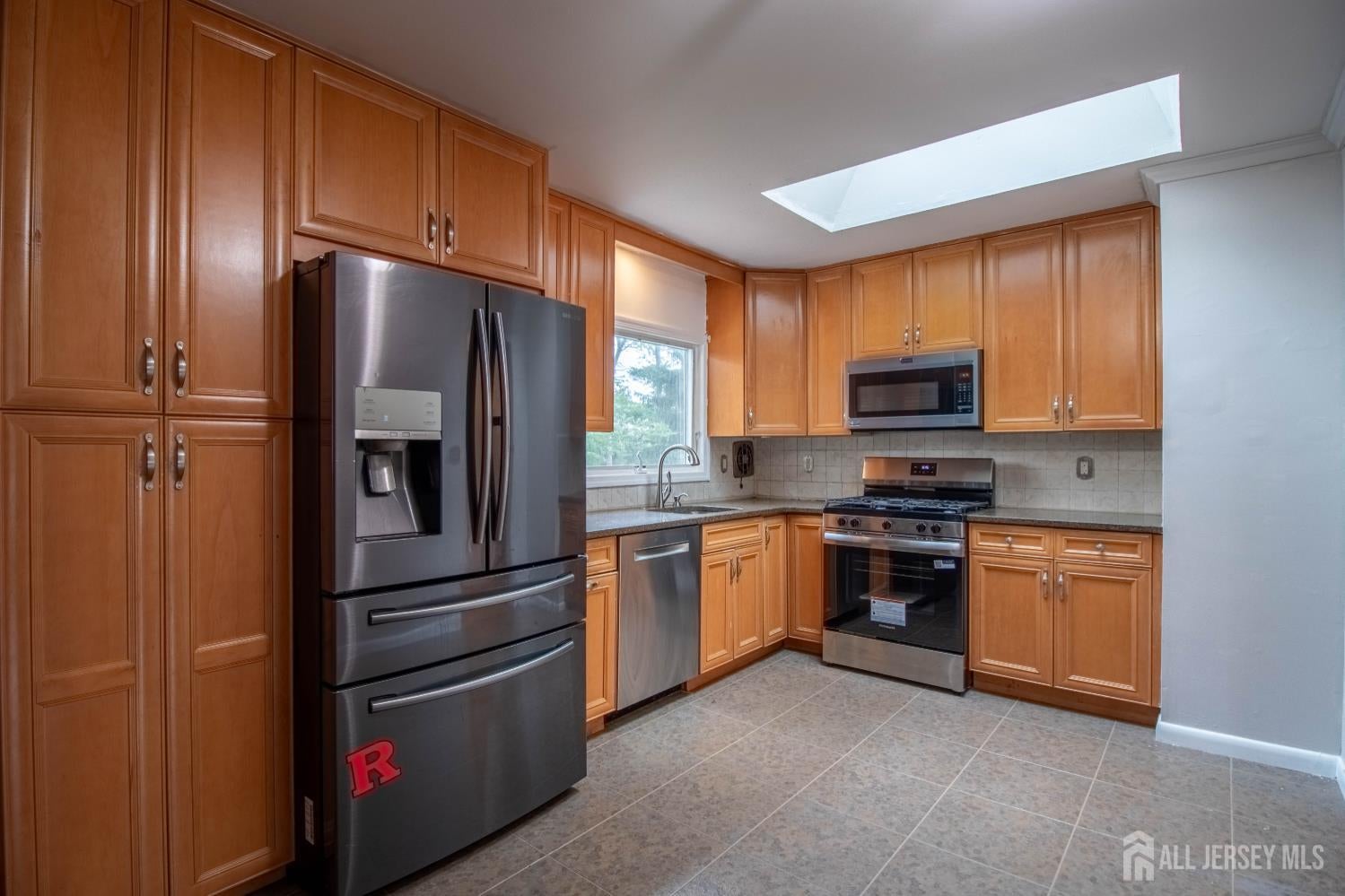 29 Tompkins Rd, East Brunswick, NJ 08816 photo
