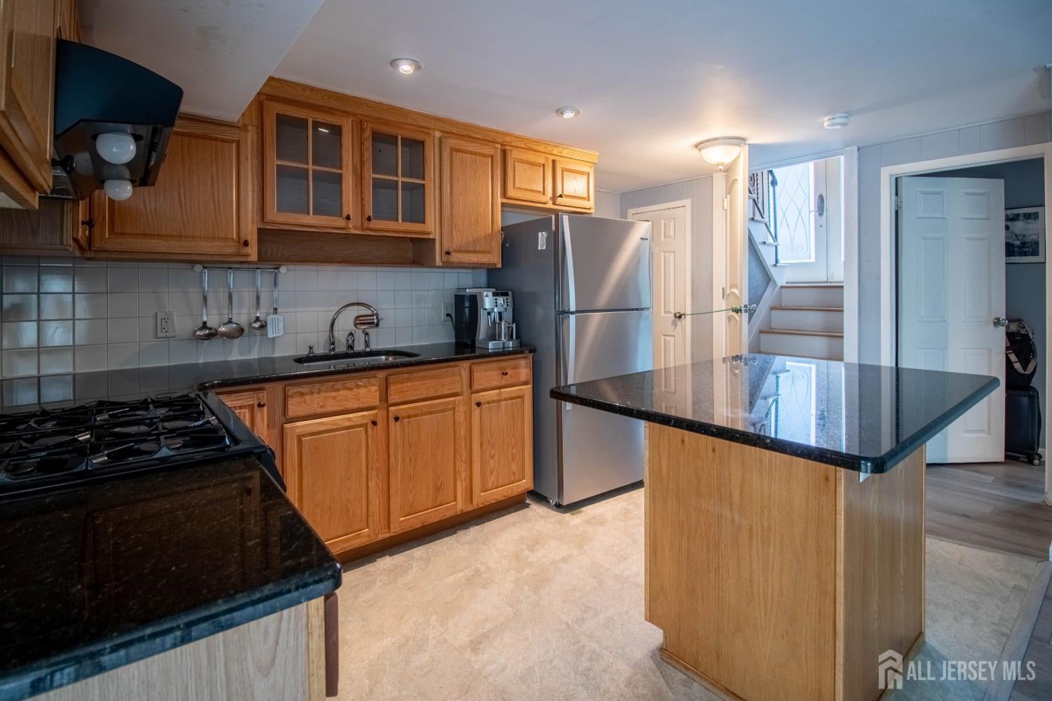 29 Tompkins Rd, East Brunswick, NJ 08816 photo
