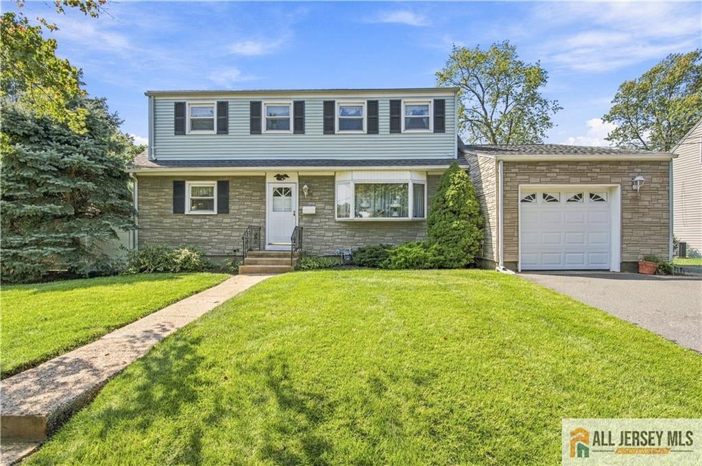 110 Stony Rd, Edison, NJ 08817